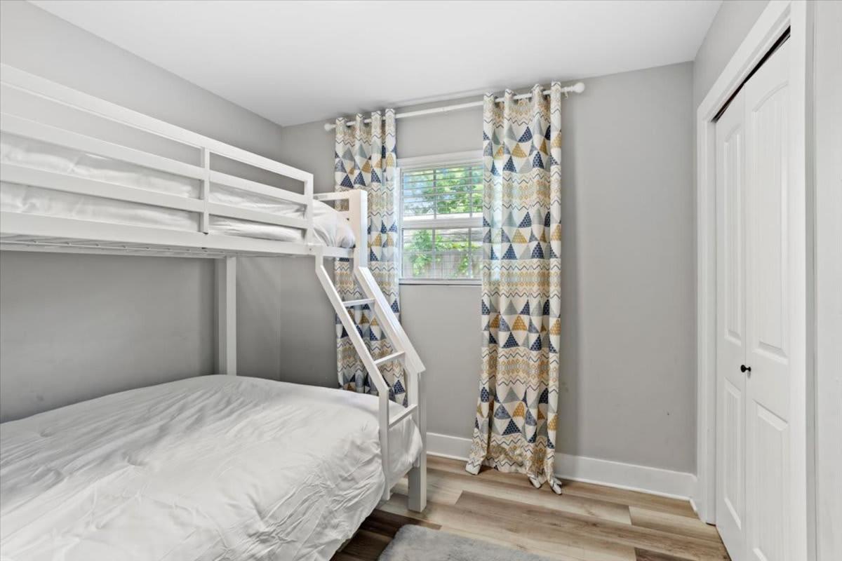 Ranch Home Gem 5Br Home Sleeps 12 With Game Room Гълфпорт Екстериор снимка